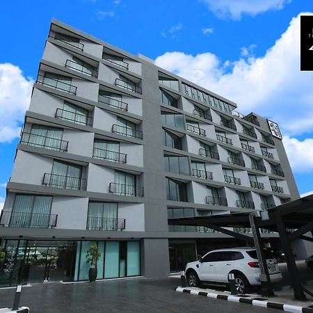 The 28Th Hotel Kanchanaburi Exterior foto